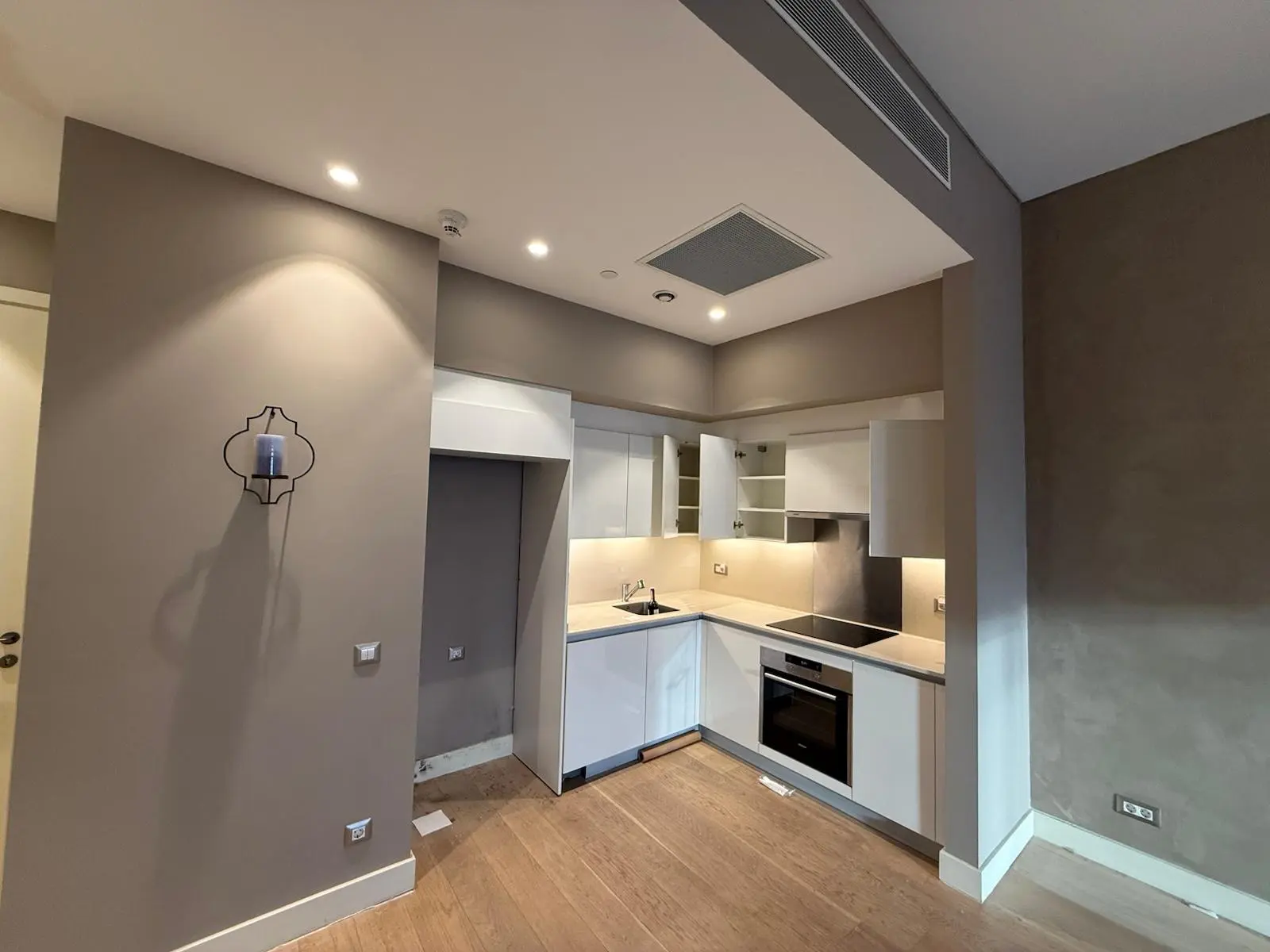 Fitted kitchen
